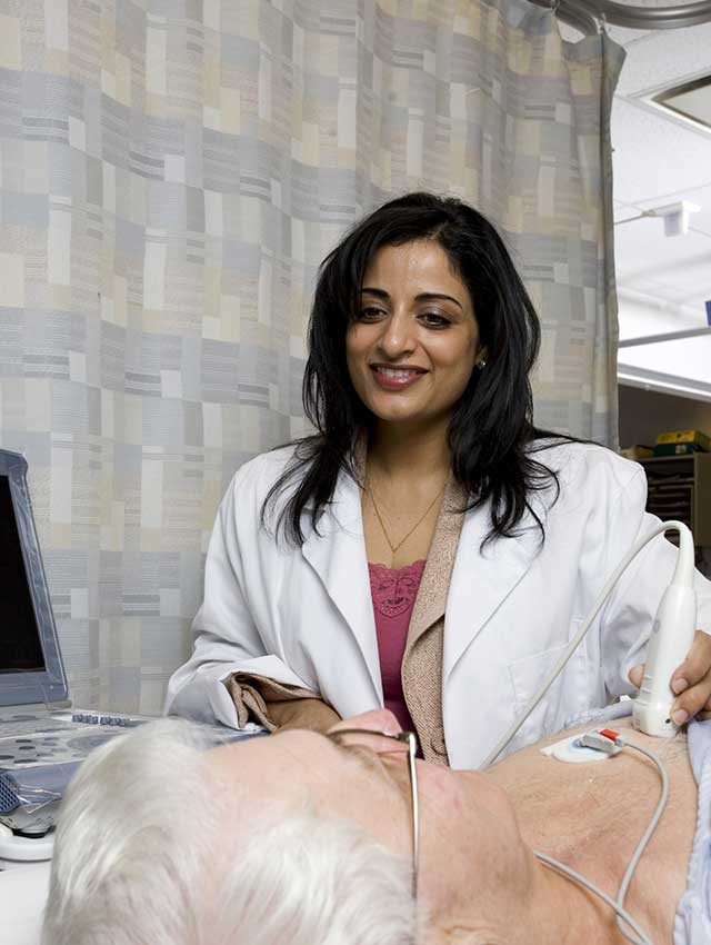 dr_parvathy_nair_and_patient